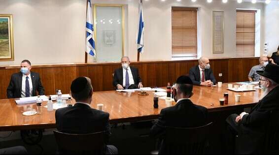 הפגישה עם סיעת יהדות התורה בלשכת ראש הממשלה \ צילום: עמוס בן גרשום/לע"מ